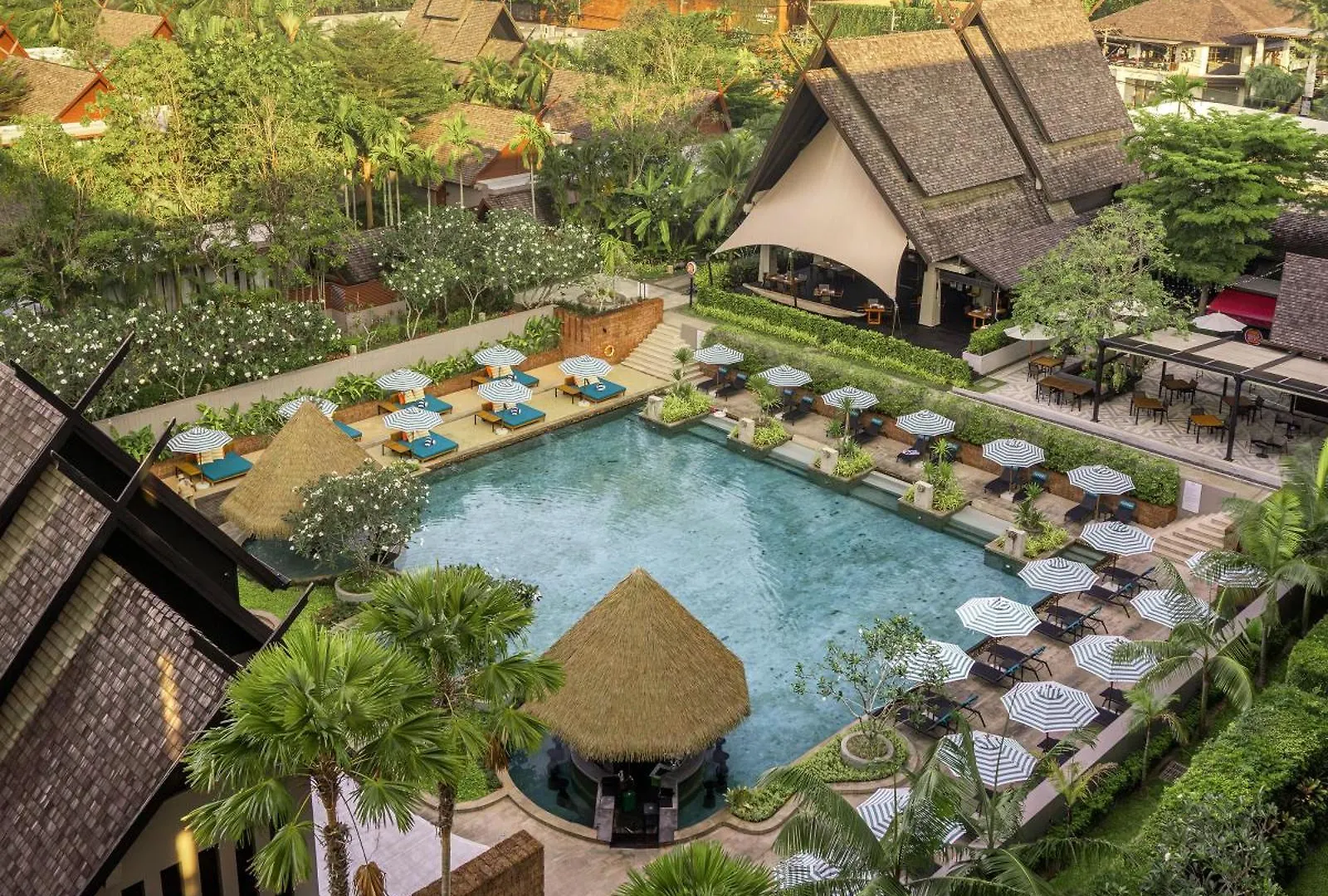 Resort Avani Plus Mai Khao Phuket Suites
